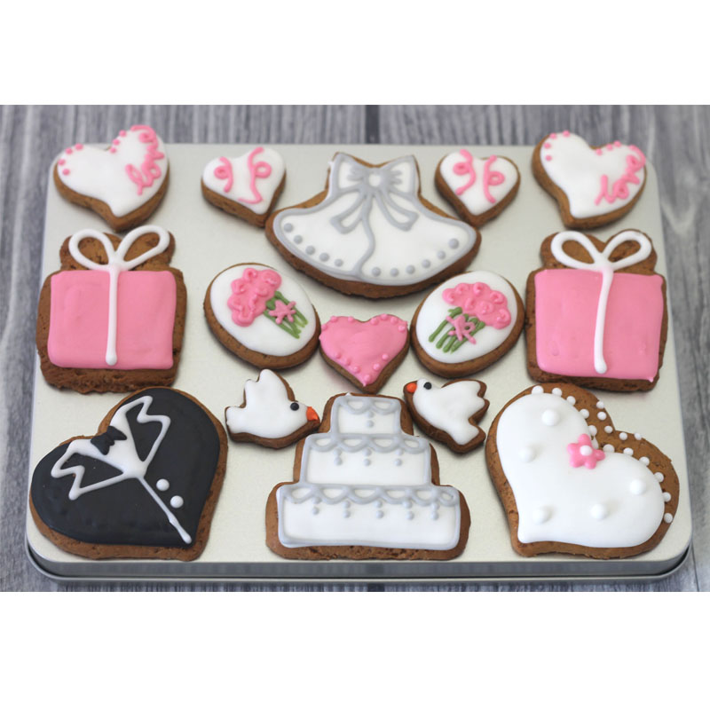Love Gift Tin Original Biscuit Bakers