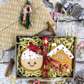 Christmas Gingerbread Man & House Gingerbread Gift Pack Duo